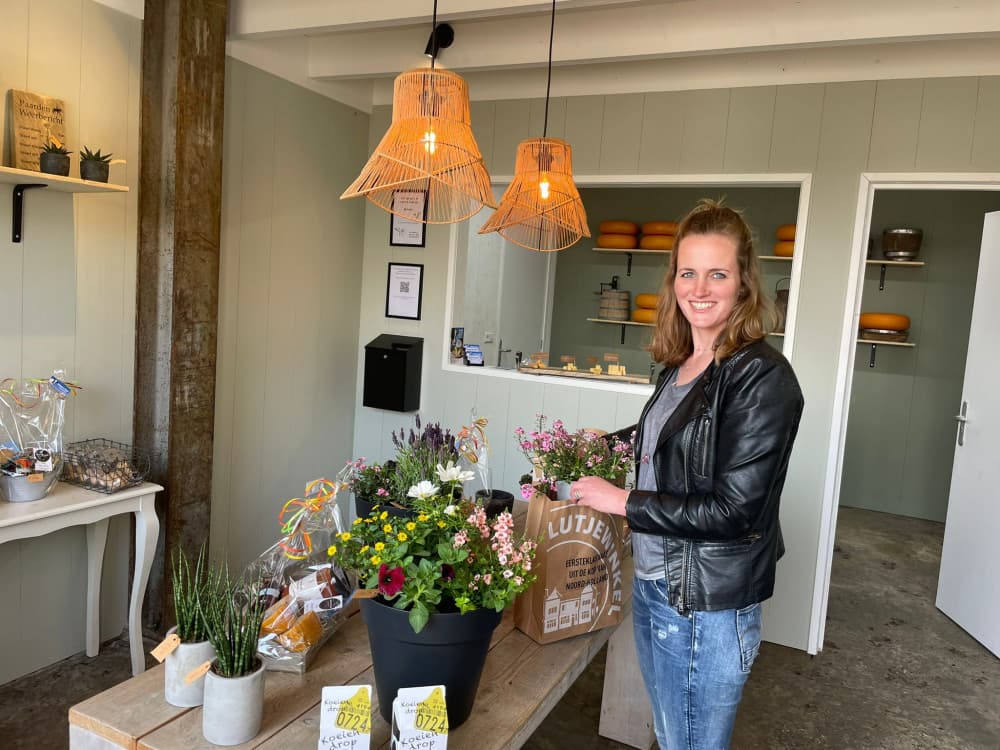 Dieuw's bloemen & Jochem's kaas — foto 2